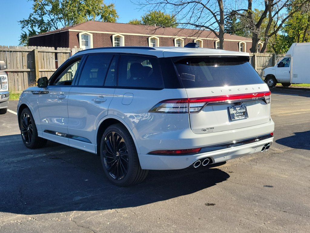 New 2027 Lincoln Aviator Reserve AWD/4WD image 6