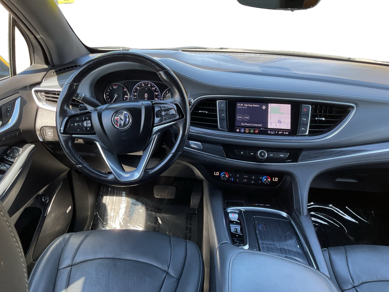 Used 2024 Buick Enclave Premium AWD/4WD image 14