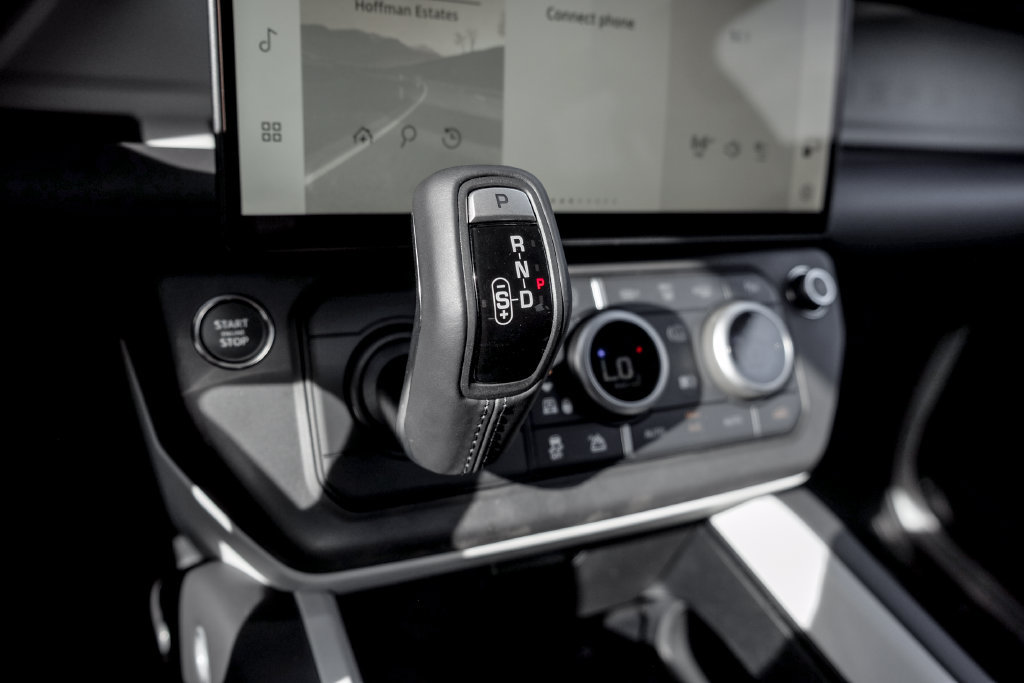 New 2026 Land Rover Defender 110 X-Dynamic SE AWD/4WD image 15