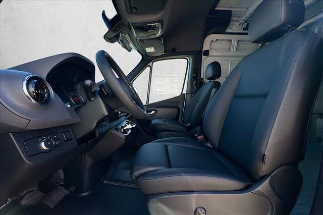 New 2026 Mercedes-Benz Sprinter 2500 image 18