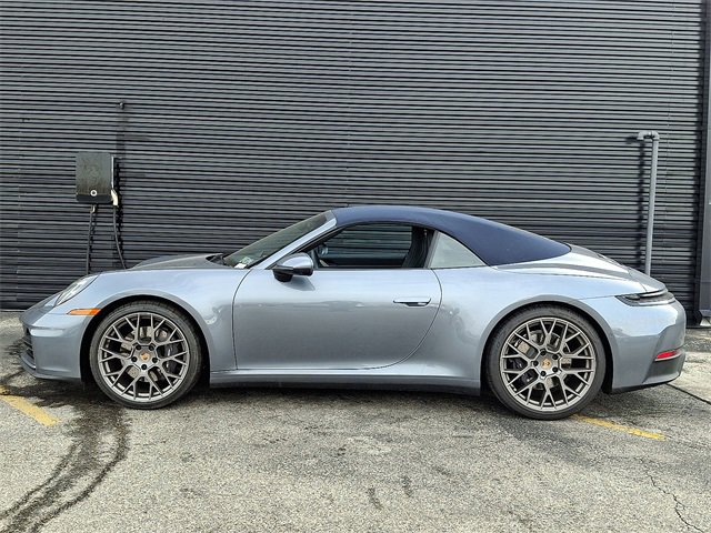 Used 2025 Porsche 911 Carrera image 35