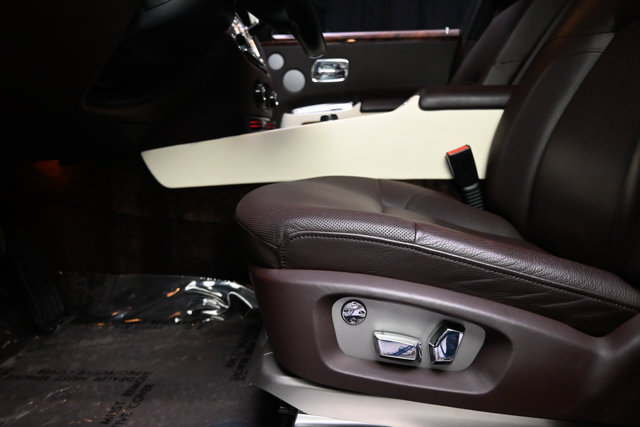 Used 2012 Rolls-Royce Ghost RWD image 59