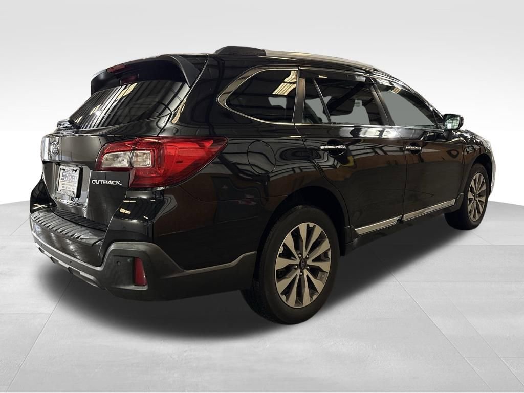 Used 2018 Subaru Outback 2.5i Touring image 5