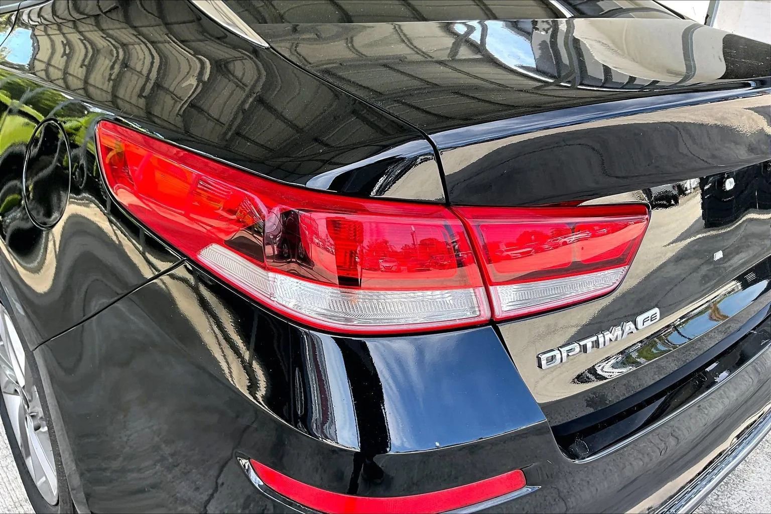 Used 2020 Kia Optima LX image 20