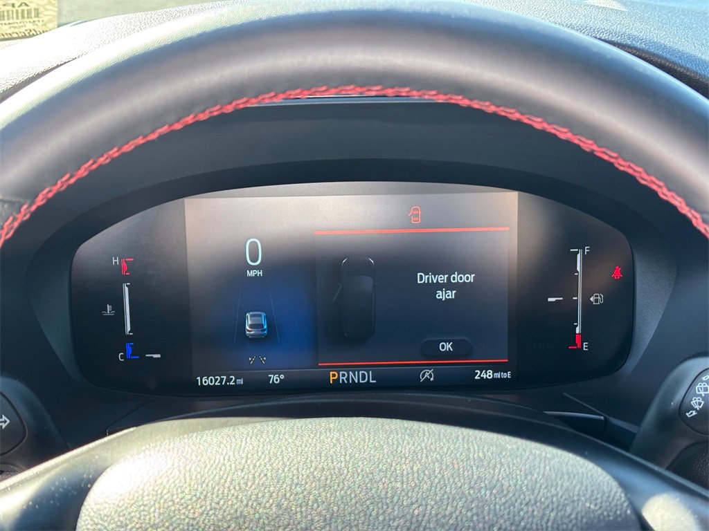 Used 2025 Ford Escape ST-Line image 19