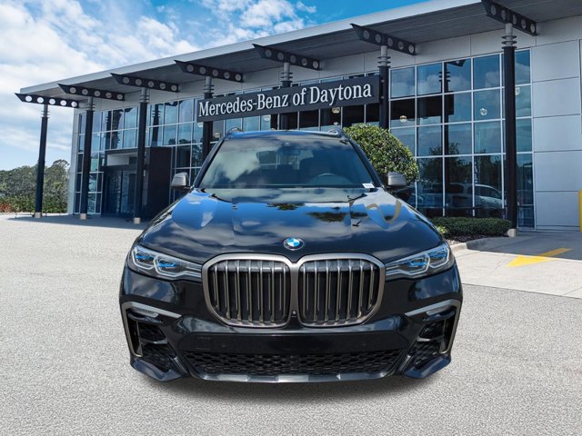 Used 2021 BMW X7 M50i w/ Cold Weather Package image 9