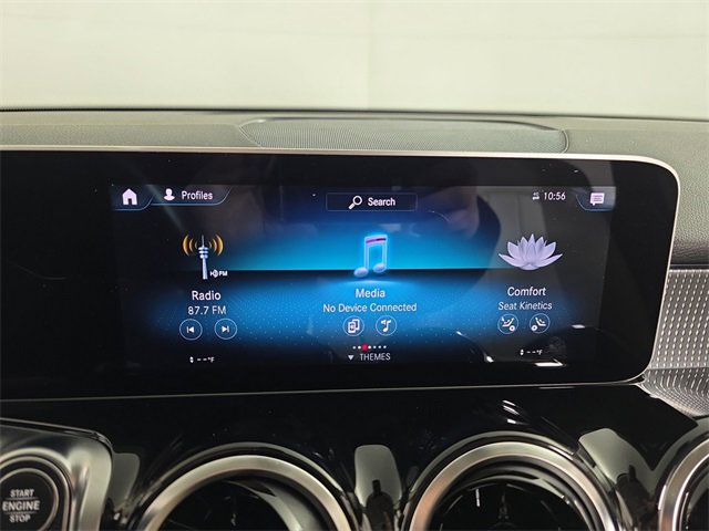 Used 2021 Mercedes-Benz GLB 250 4MATIC image 13