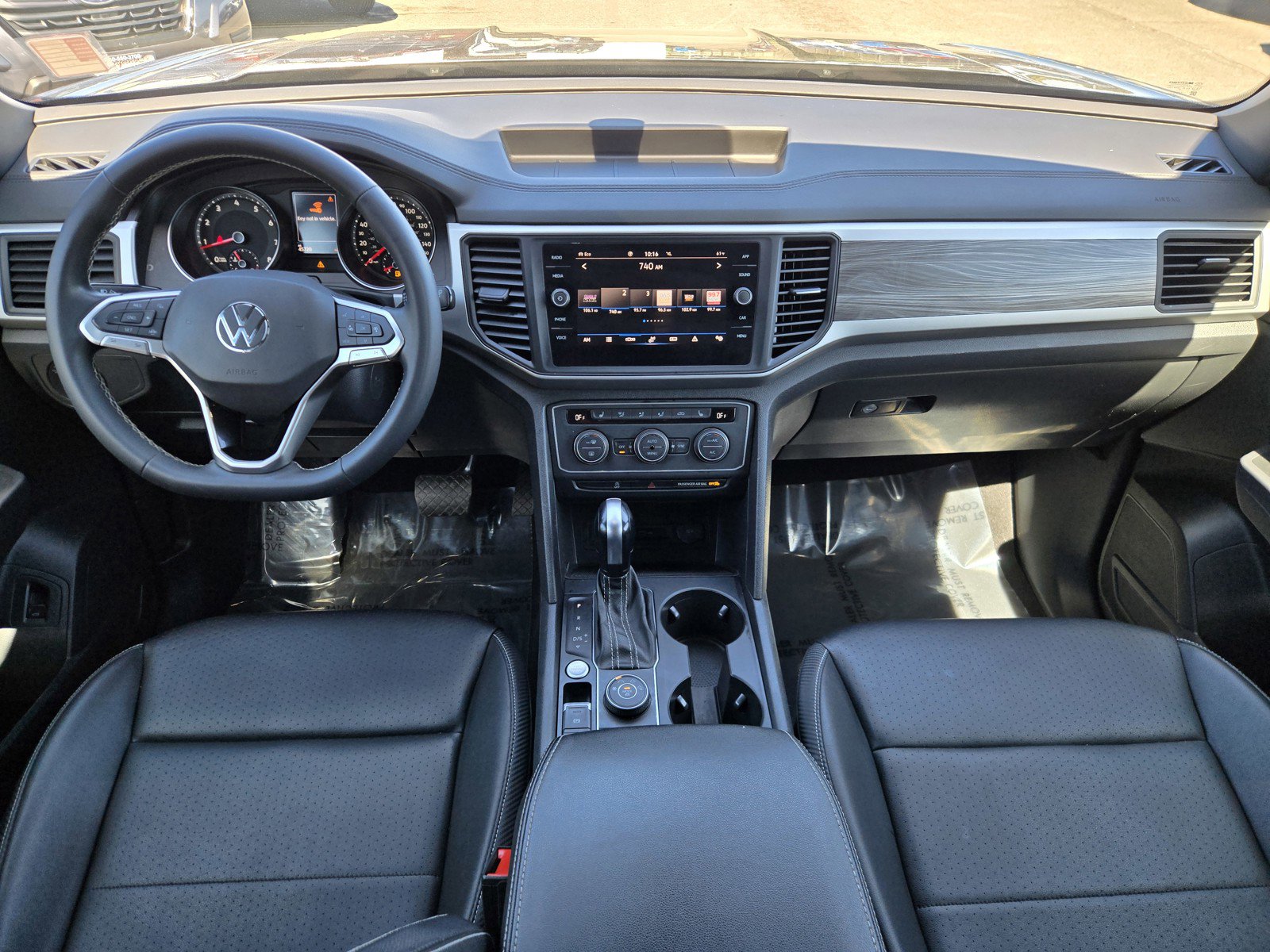 Used 2021 Volkswagen Atlas Cross Sport SE w/ Luggage Net & Mats Package AWD/4WD image 13