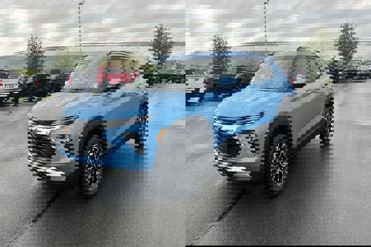 New 2025 Chevrolet TrailBlazer LT w/ Convenience Package image 3