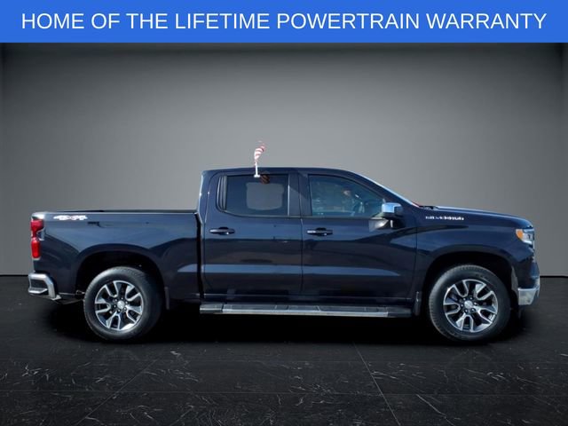 Used 2022 Chevrolet Silverado 1500 LT AWD/4WD image 2