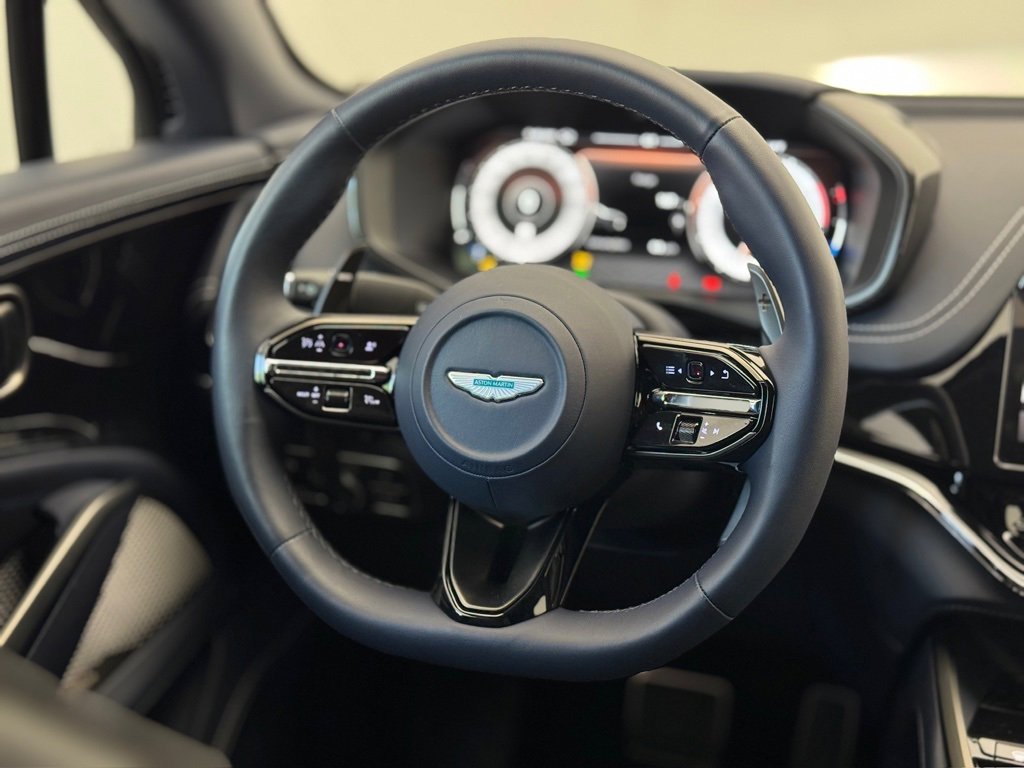 New 2025 Aston Martin DBX 707 image 14