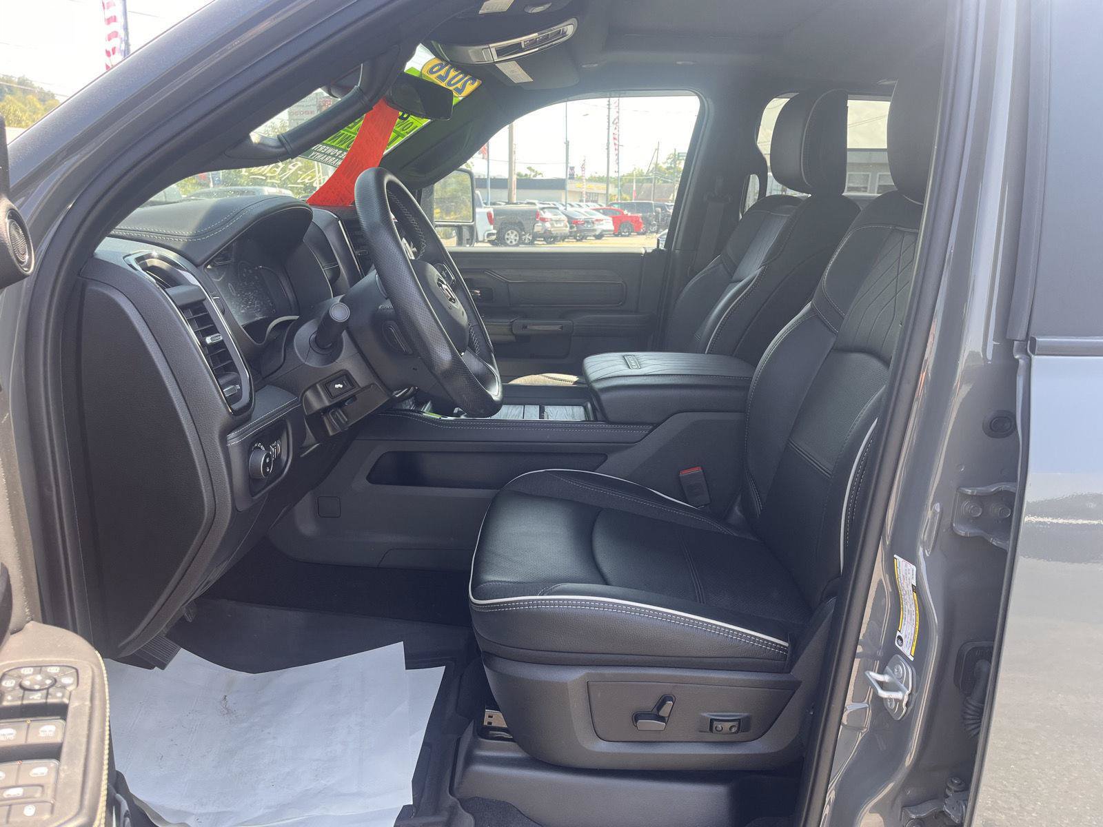 Used 2026 RAM 2500 Limited AWD/4WD image 16