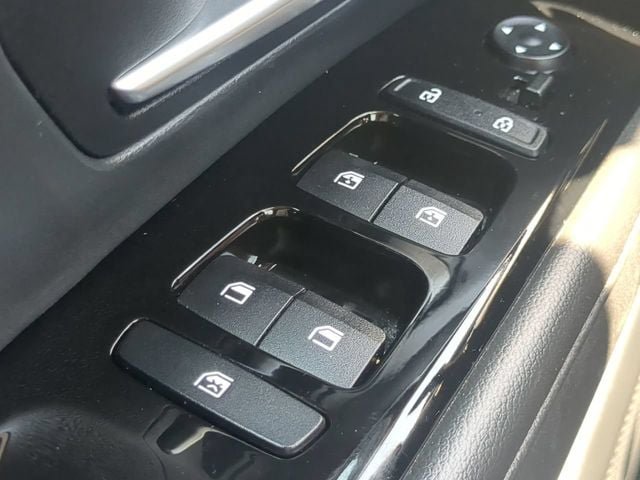 Used 2023 Hyundai Tucson Limited AWD/4WD image 24
