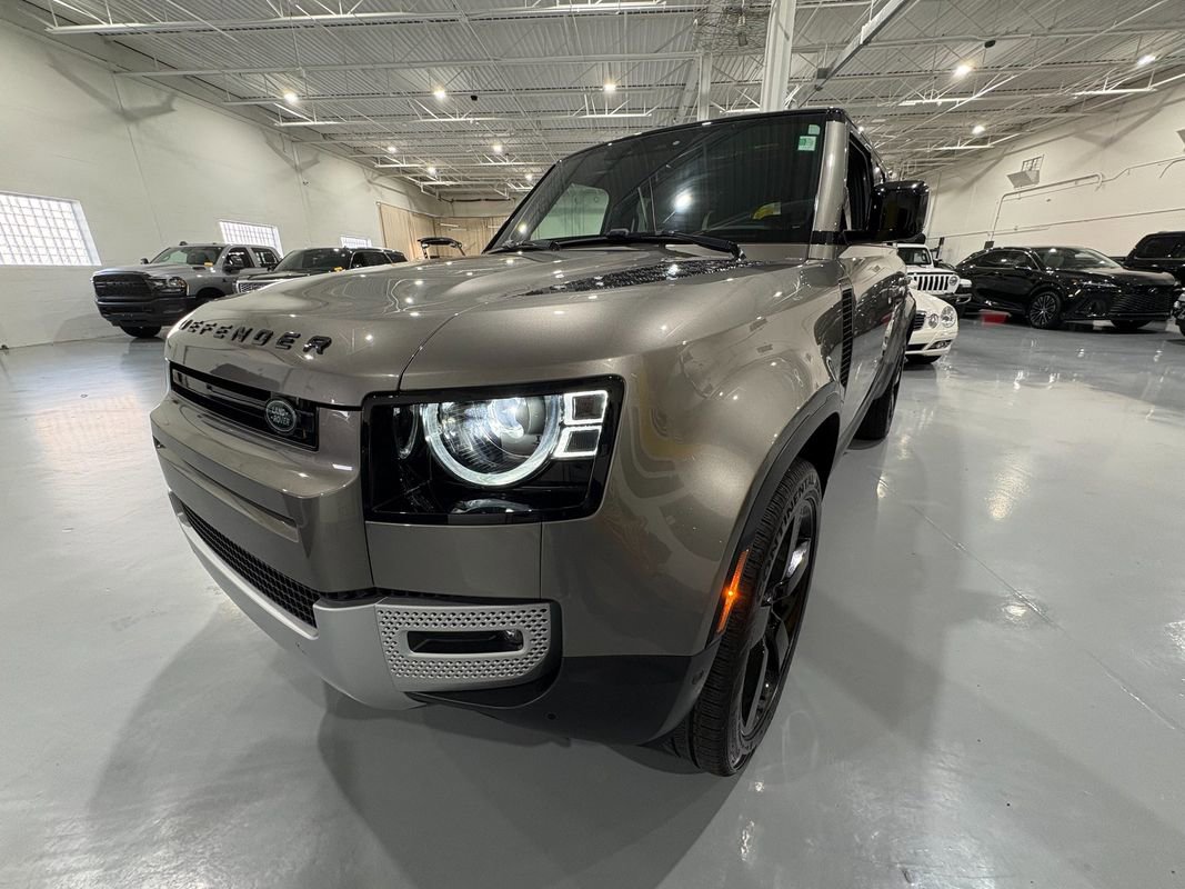 Used 2024 Land Rover Defender 110 S image 49