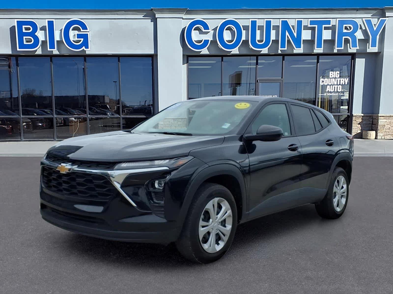 Used 2025 Chevrolet Trax LS w/ Driver Confidence Package