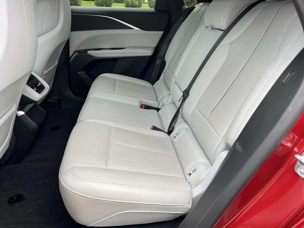 Certified 2024 Cadillac Lyriq Luxury RWD image 20