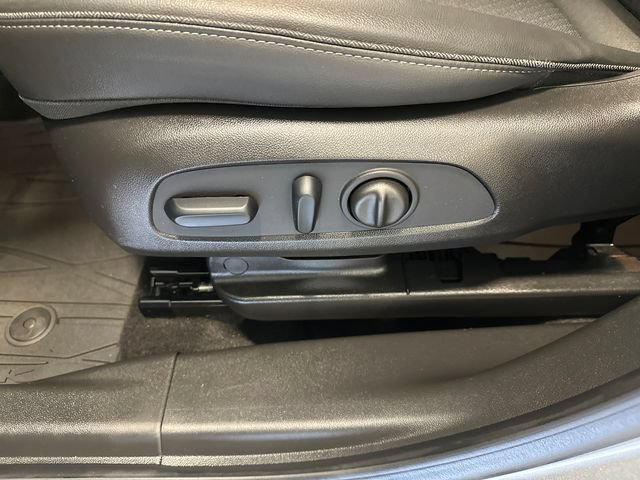 Used 2023 Buick Encore GX Preferred w/ Cold Weather Comfort Package AWD/4WD image 20