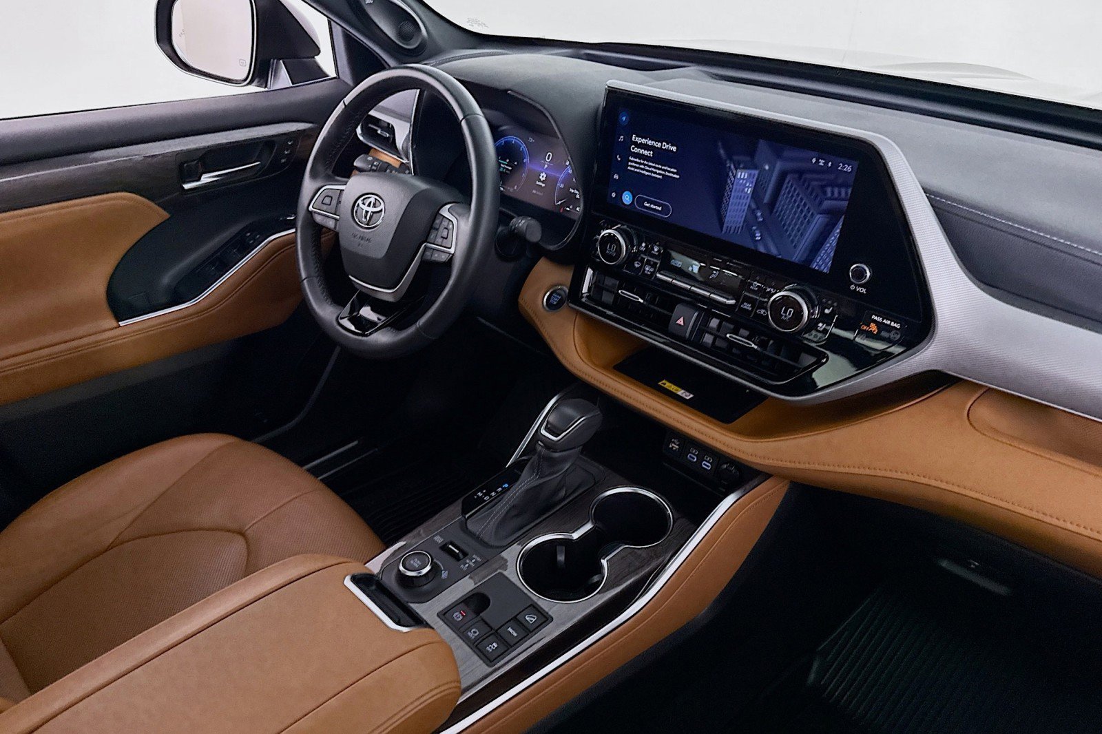 Used 2024 Toyota Highlander Platinum image 17