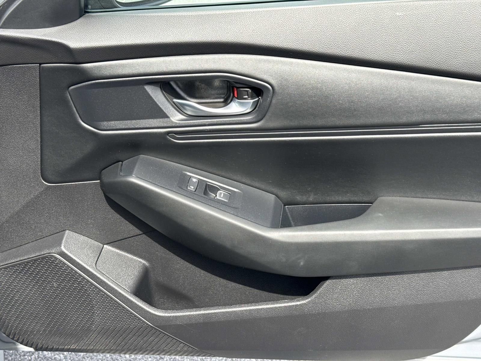 Used 2025 Honda Accord SE image 24