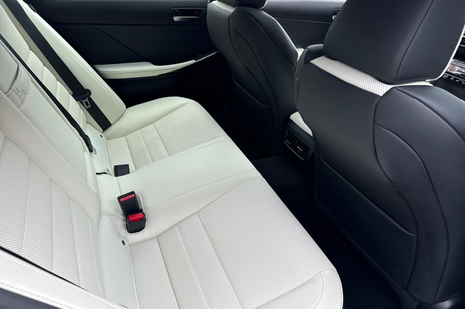 Used 2022 Lexus IS 350 F Sport w/ Accessory Package RWD image 30