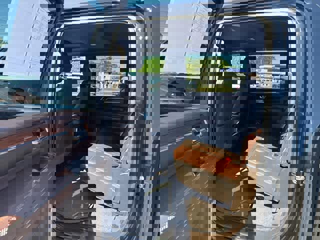 Used 2024 GMC Sierra 3500 Denali w/ Denali Reserve Package image 11