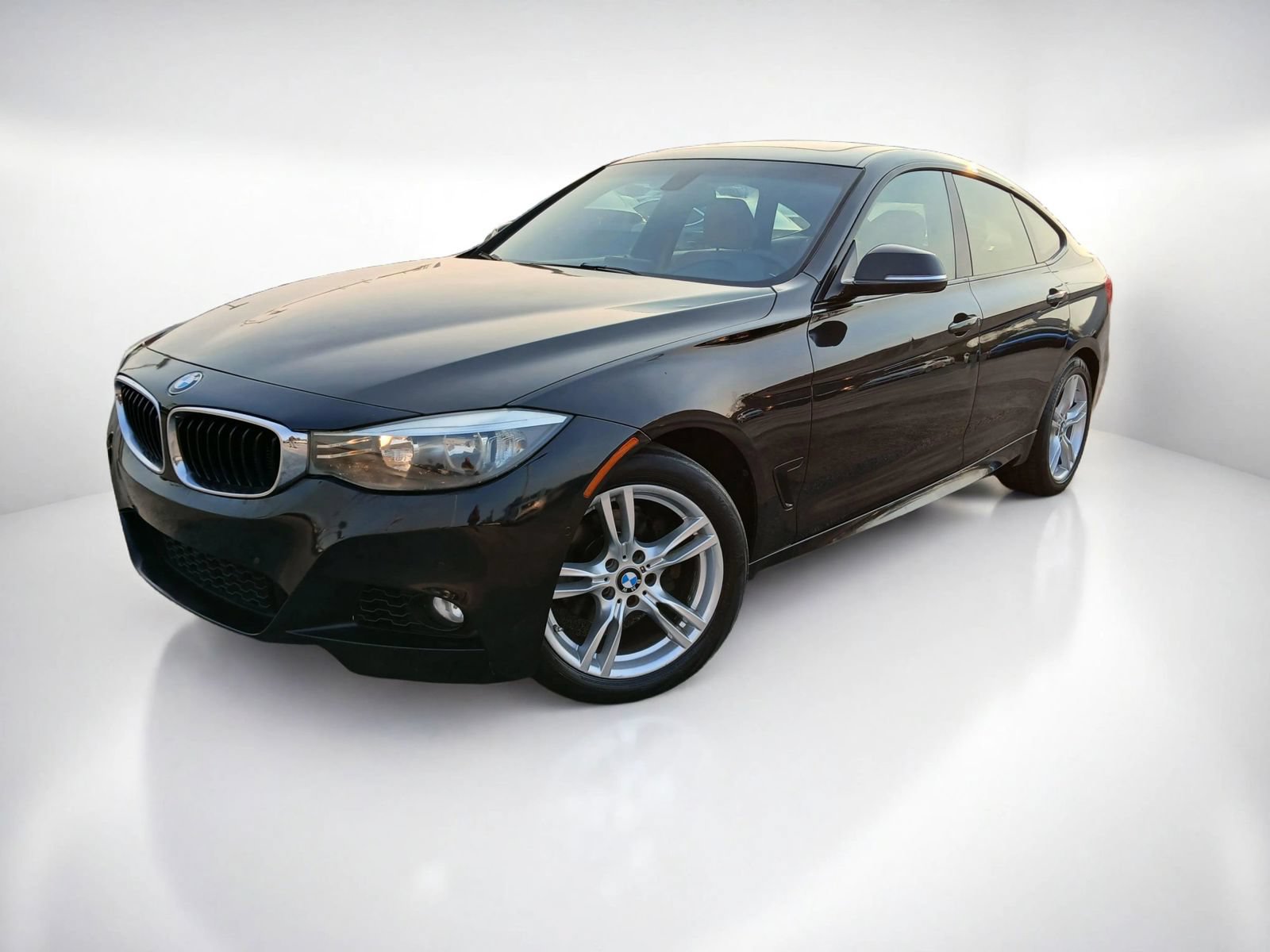 Used 2016 BMW 328i Gran Turismo xDrive AWD/4WD image 1