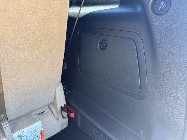 Used 2017 Ford Explorer XLT w/ Equipment Group 202A FWD image 36