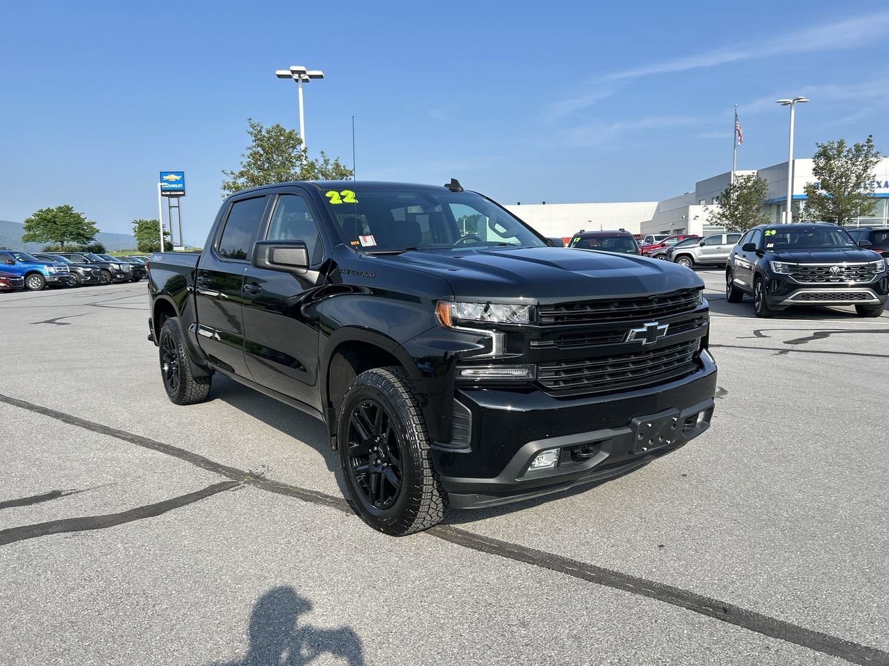 Used 2022 Chevrolet Silverado 1500 RST w/ LPO, Blackout Package AWD/4WD image 1