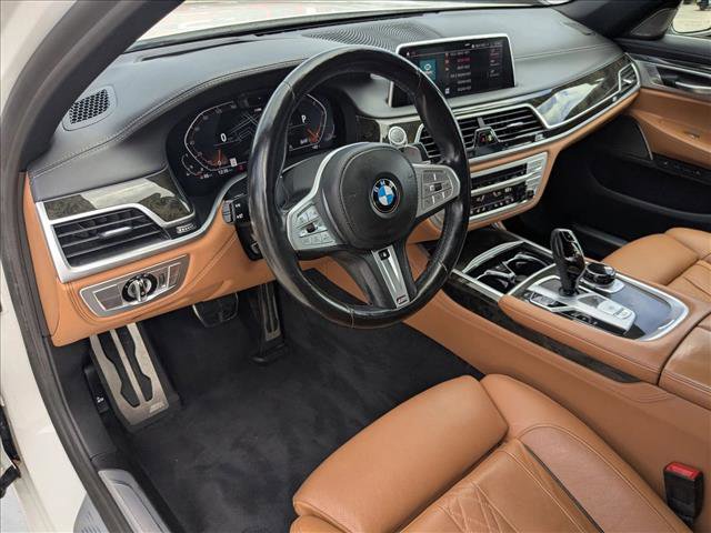 Used 2022 BMW 750i xDrive w/ Executive Package image 10