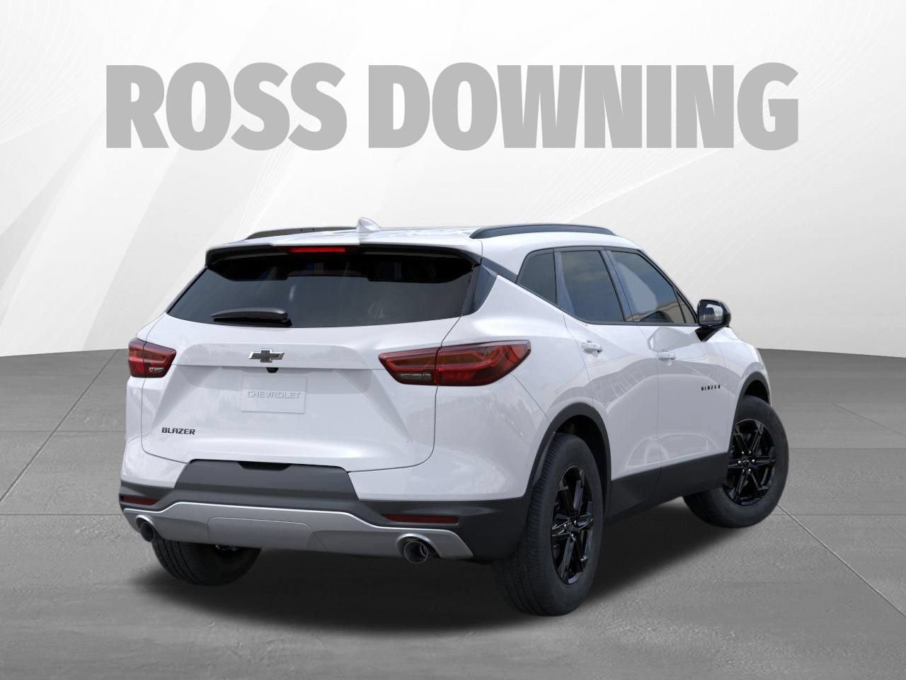 Used 2025 Chevrolet Blazer LT w/ Midnight/Sport Edition FWD image 4