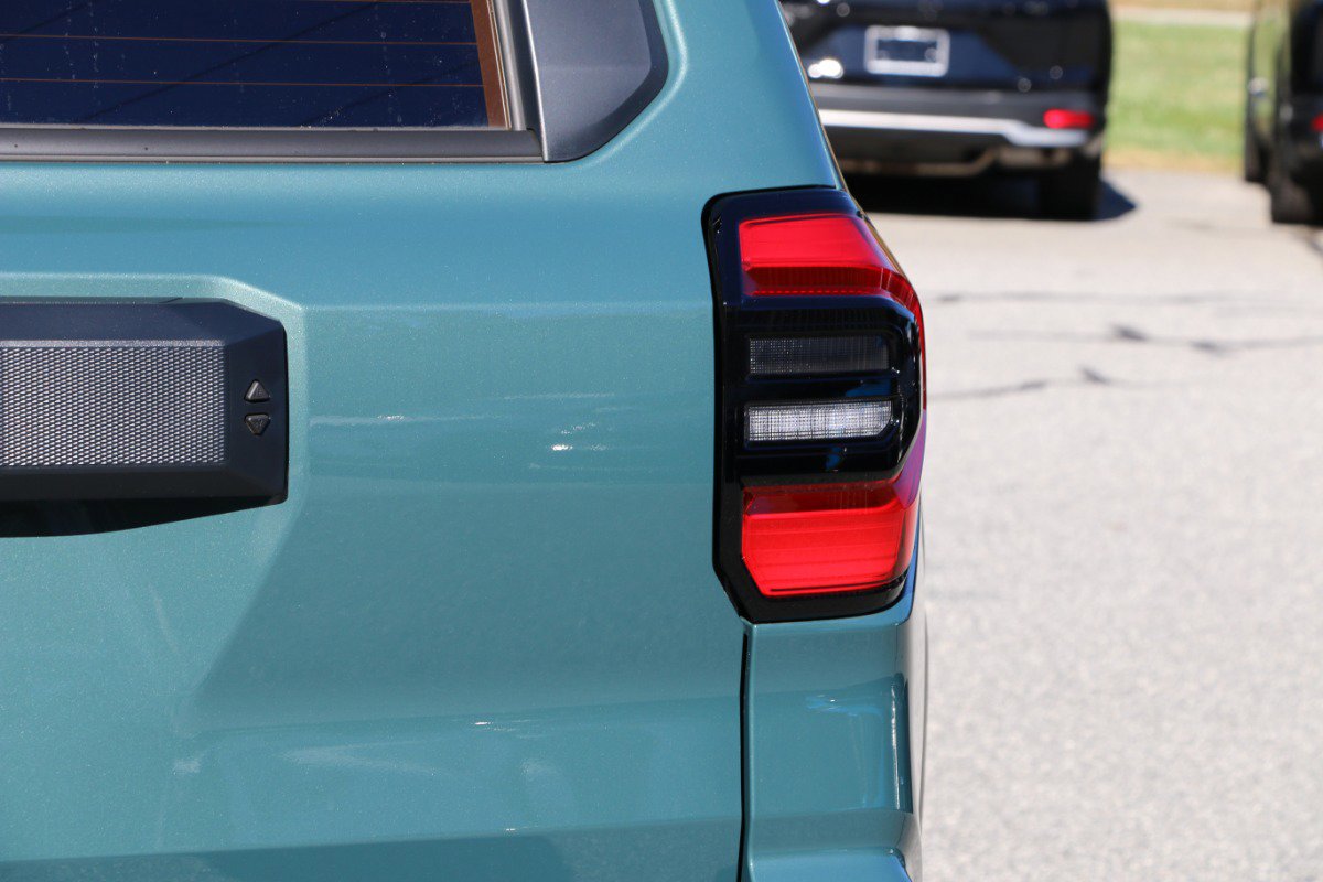 Used 2025 Toyota 4Runner TRD Off-Road image 7