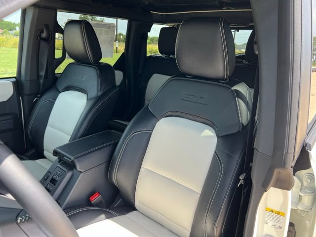 New 2026 Ford Bronco Outer Banks w/ Sasquatch Package AWD/4WD image 11