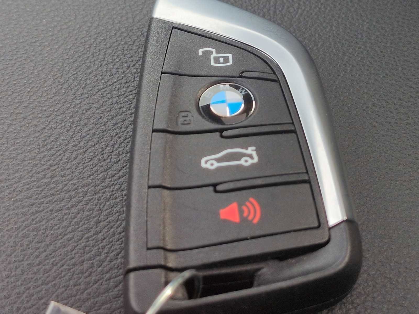 Certified 2024 BMW X3 xDrive30i w/ Premium Package image 38