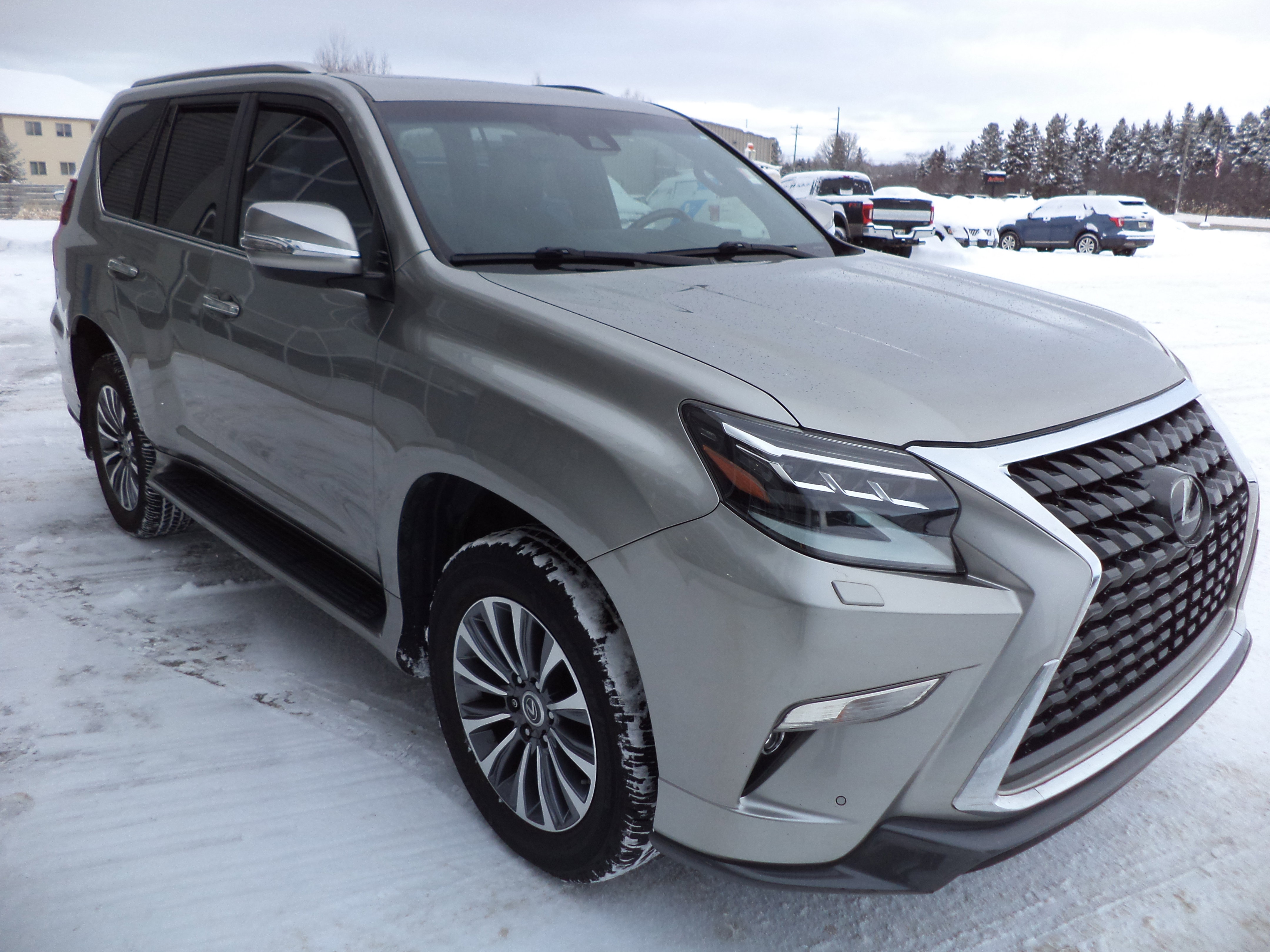 Used 2021 Lexus GX 460 Luxury w/ Sport Design Package image 9