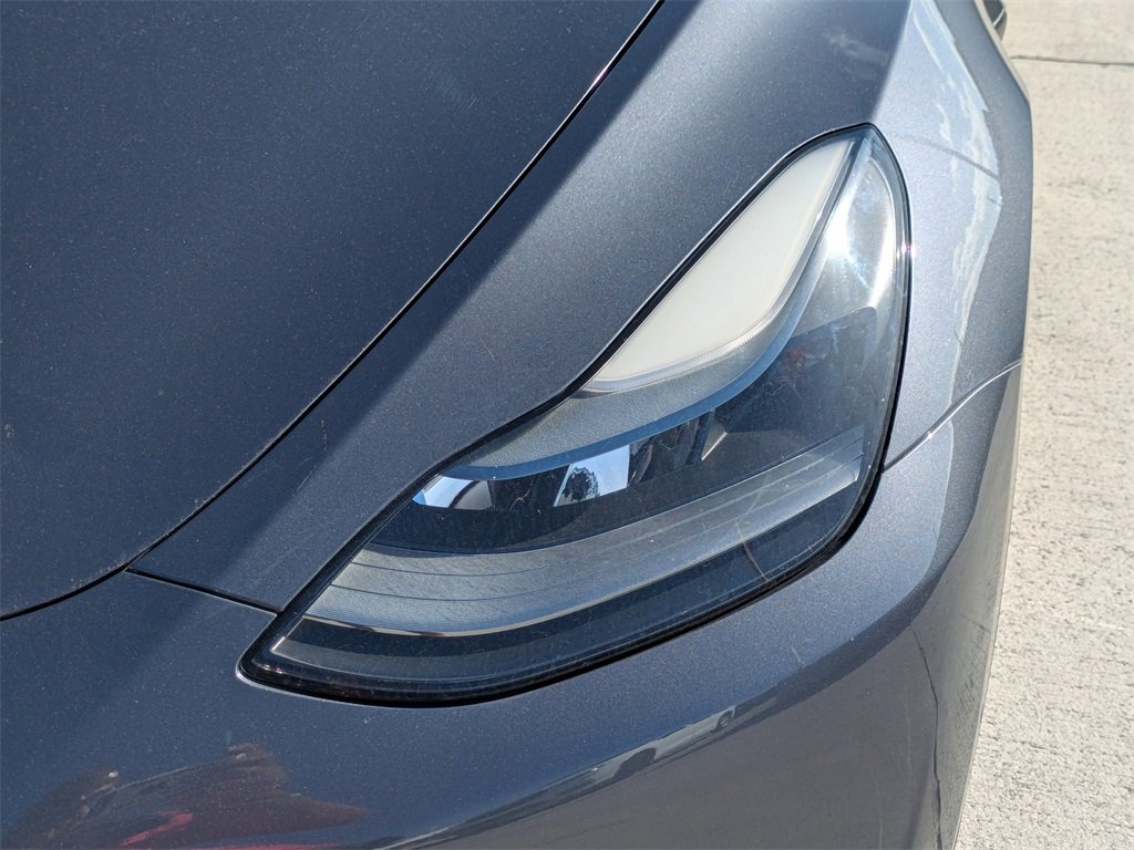 Used 2021 Tesla Model Y Performance image 10