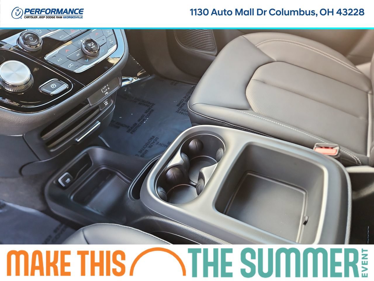 New 2026 Chrysler Pacifica Select AWD/4WD image 35