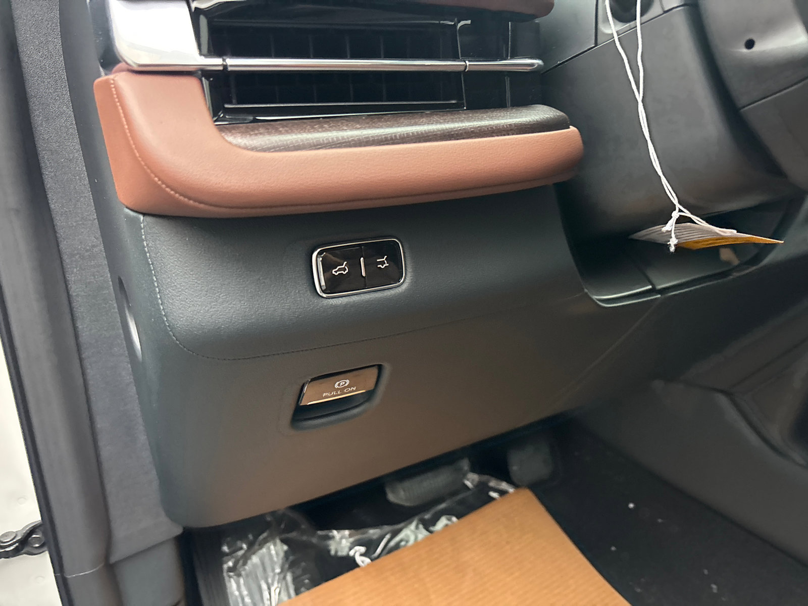 New 2025 Lincoln Navigator Reserve image 13