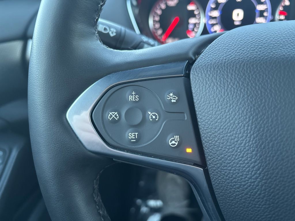 Used 2023 Chevrolet Traverse Premier image 19