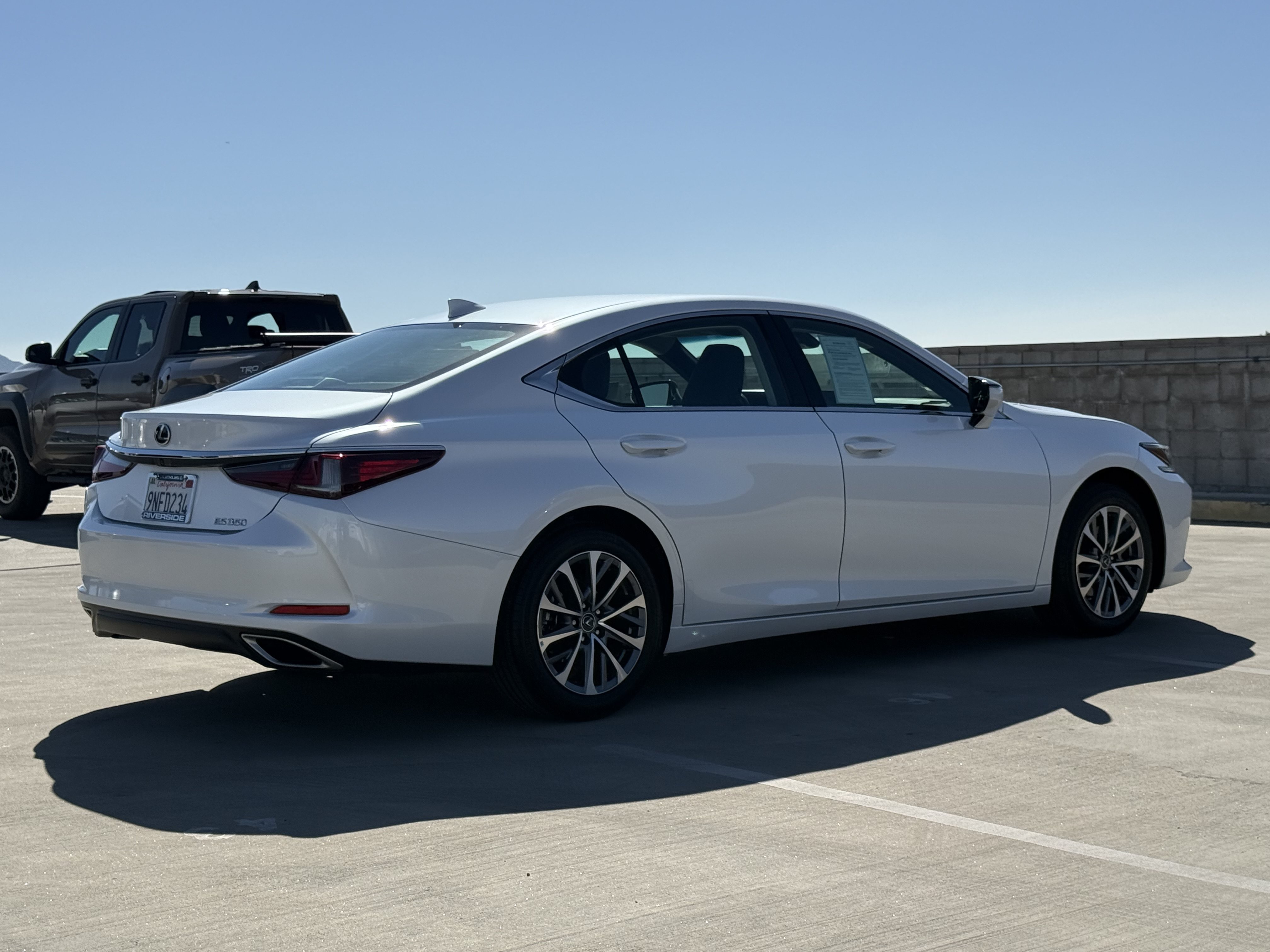 Certified 2024 Lexus ES 350 FWD image 13
