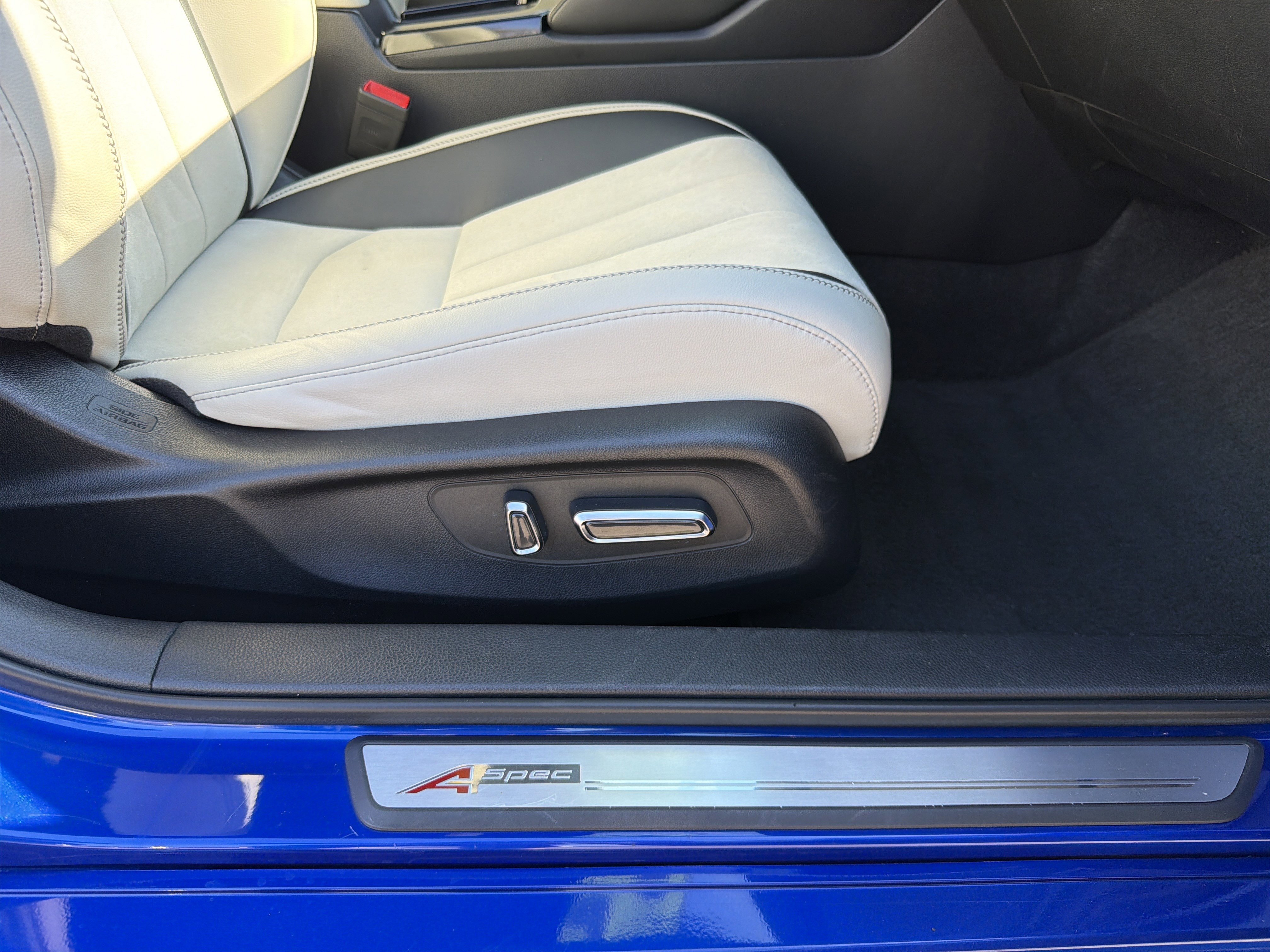 Used 2023 Acura Integra A-Spec image 27