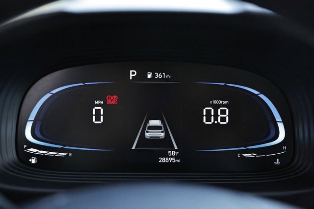 Used 2025 Hyundai Venue SEL FWD image 31