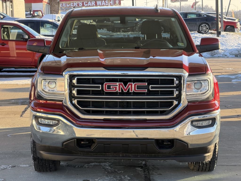 Used 2019 GMC Sierra 1500 SLE w/ SLE Value Package AWD/4WD image 3