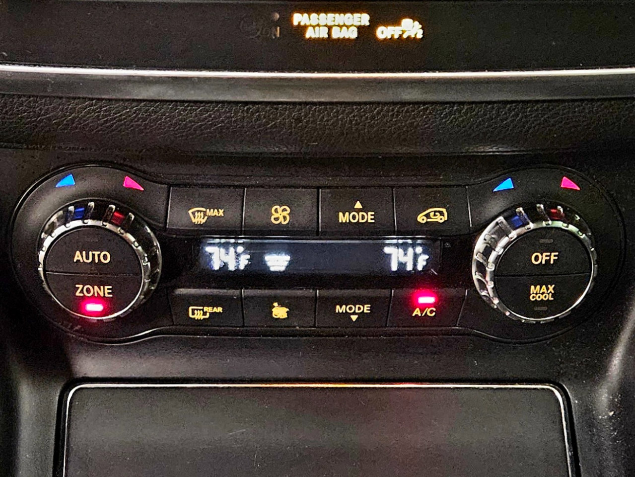 Used 2018 Mercedes-Benz CLA 250 CLA 250 4MATIC COUPE image 27