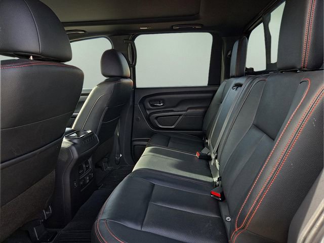Used 2022 Nissan Titan PRO-4X w/ Pro-4x Convenience Package image 15
