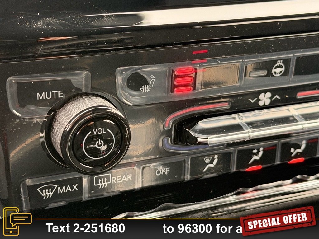 Used 2025 Jeep Grand Cherokee Laredo w/ Luxury Tech Group I image 12