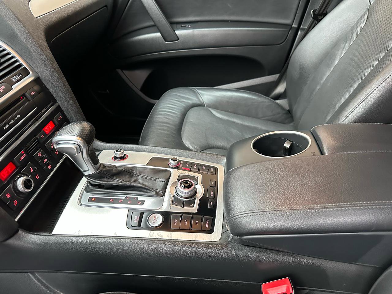 Used 2014 Audi Q7 3.0T S line Prestige w/ S Line Package image 22