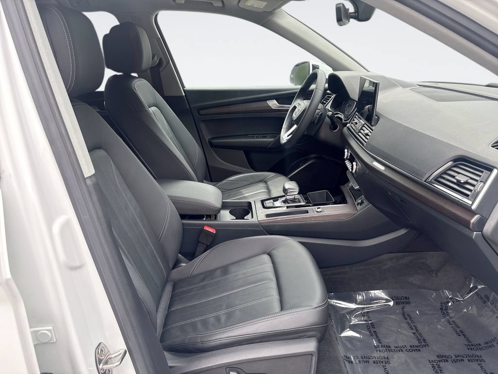 Used 2023 Audi Q5 2.0T Premium w/ Convenience Package AWD/4WD image 26