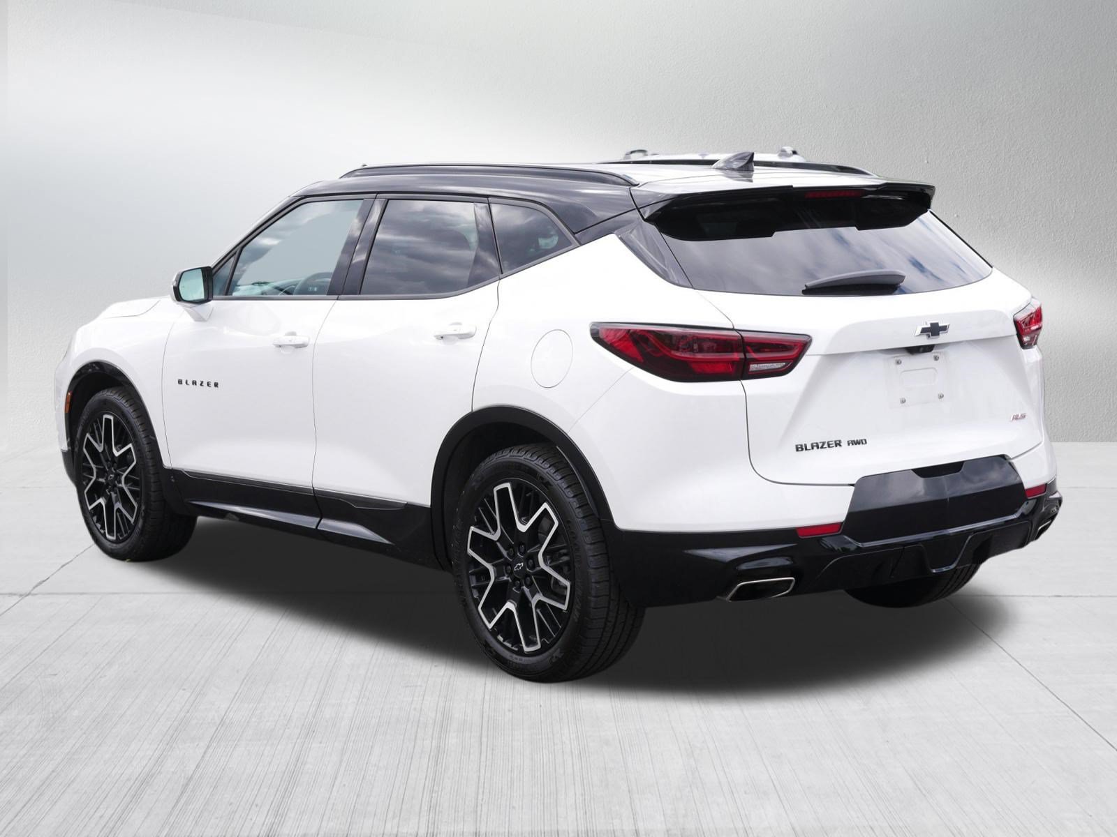 Used 2023 Chevrolet Blazer RS w/ Driver Confidence II Package AWD/4WD image 5