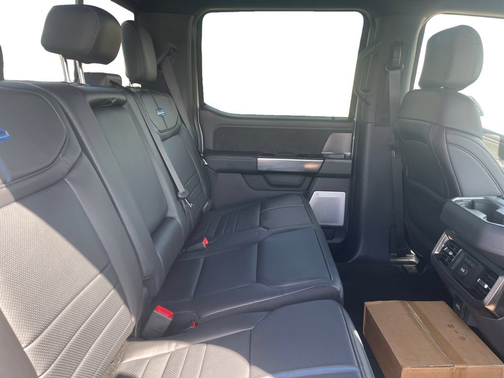 New 2026 Ford F350 Platinum w/ Tremor Off-Road Package AWD/4WD image 17