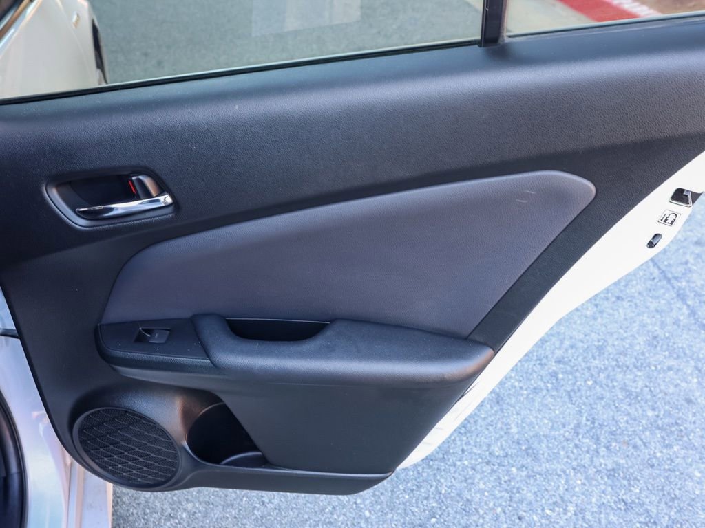 Used 2021 Toyota Prius L Eco image 19